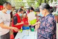 开云体育-社区盾倒计时，曼联赛前防线松动，细节引发关注，目标明确，临场指挥获称赞